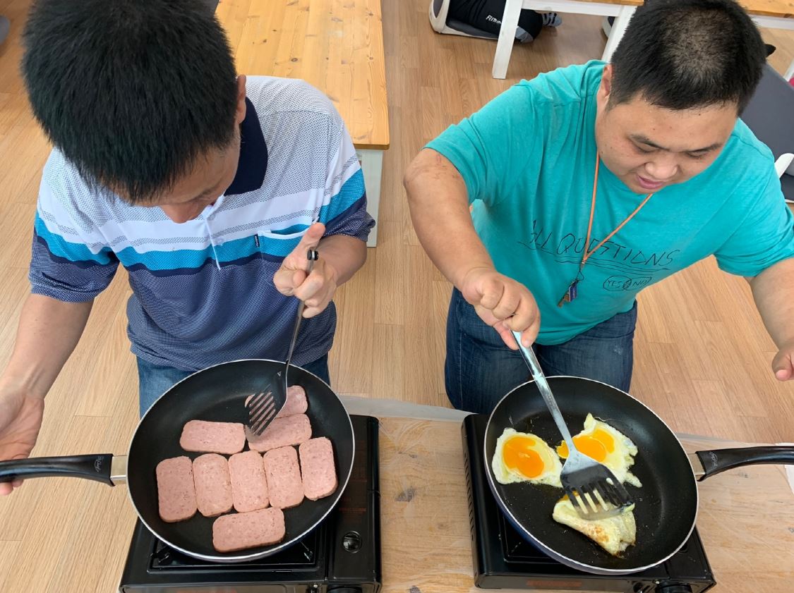 네모김밥 만들기 및 시식