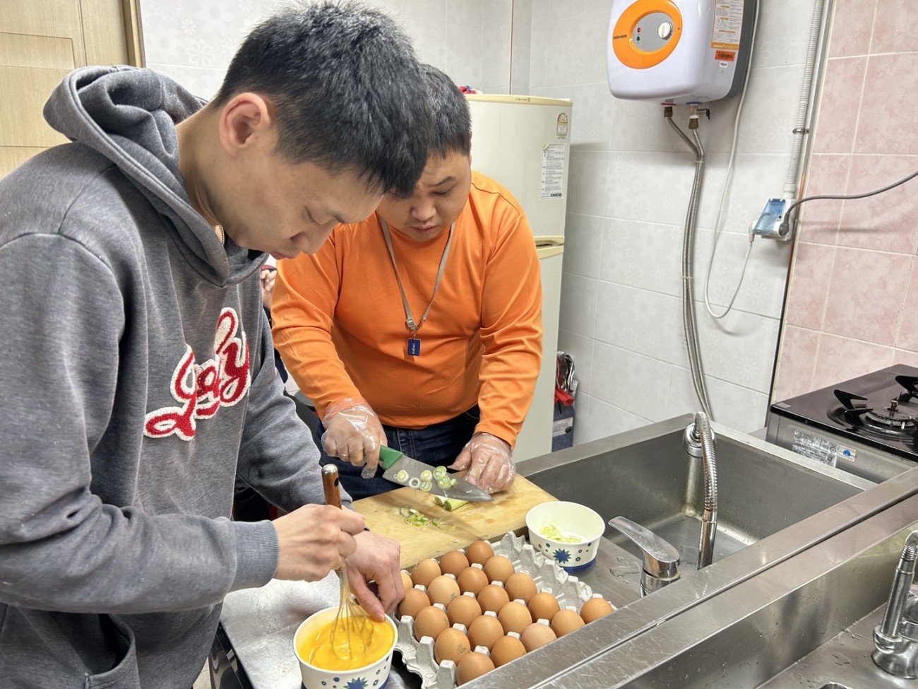 떡만둣국 만들기 및 시식