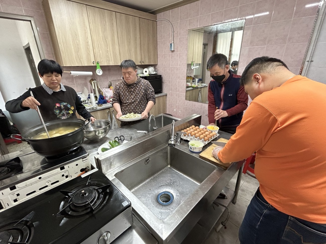 떡만둣국 만들기 및 시식